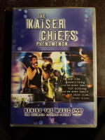 The Kaiser Chiefs Phenomenon: Behind the Music - The Ultimate Critical Review (OBS Ny i obruten originalförpackning!)