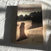 I väntan på barbarerna