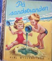På sandstranden